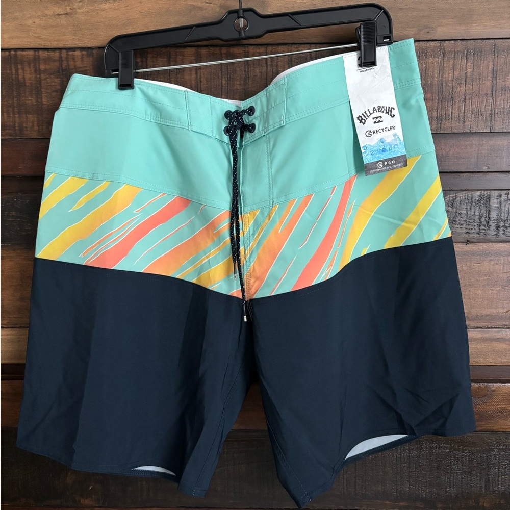 NWT Billabong Men's Multicolor Swim Shorts